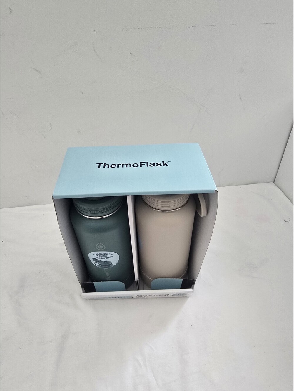 ThermoFlask 32 oz Stainless Steel Insulated Leakproof Twist Lid Bottles 2-Pack